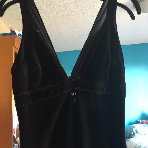 Velvet LBD Excellent Condition Midi Length - Picture 3 of 8